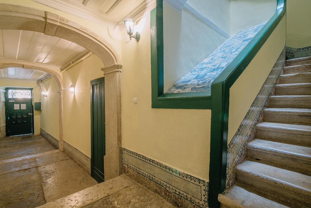 Апартаменты Camoes Deluxe Bairro Alto Лиссабон Экстерьер фото